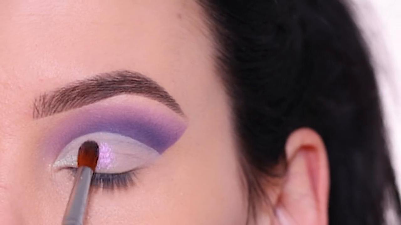 Purple Smokey Cut Crease Tutorial Sigma x The Little Mermaid Palette